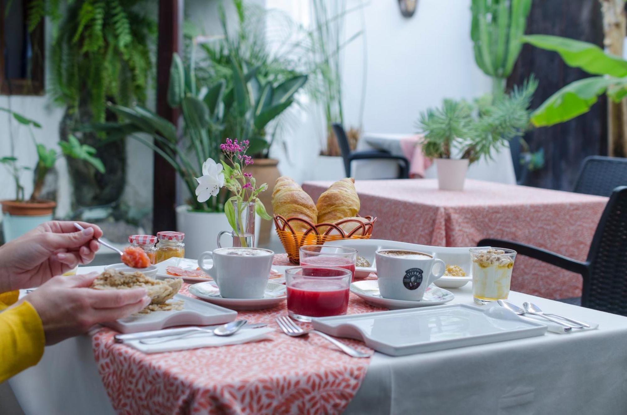 Hotel Rural Casona Santo Domingo غيمار المظهر الخارجي الصورة
